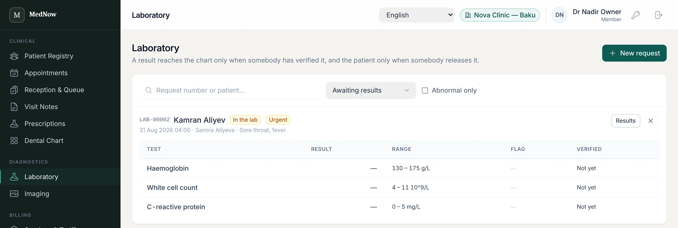 Laboratory request showing the ordered tests with their reference ranges, abnormal flags and a verification state for each result.